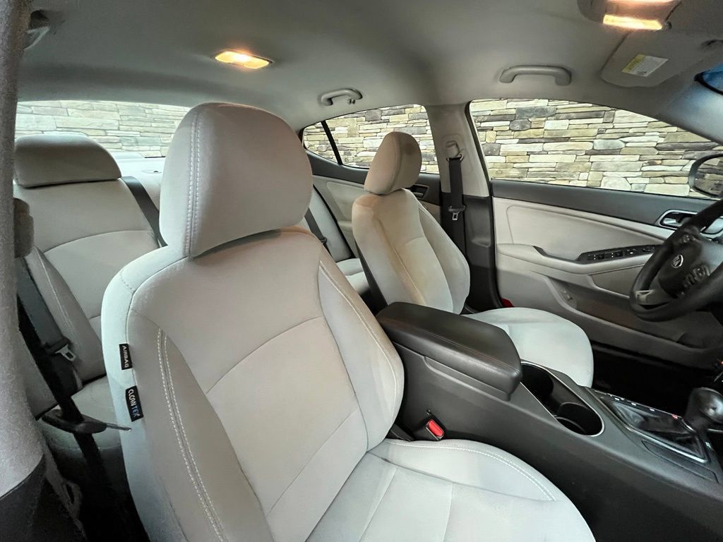 Used 2015 Kia Optima LX FWD image 29