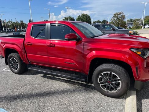 Used 2026 Toyota Tacoma TRD Sport w/ TRD Sport Premium Package RWD image 4