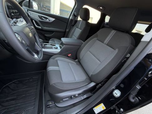 New 2026 Chevrolet Blazer LT w/ Convenience Package FWD image 16