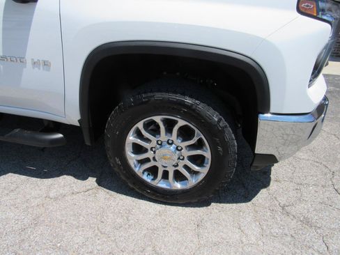 Used 2025 Chevrolet Silverado 2500 LTZ w/ LTZ Premium Package AWD/4WD image 49