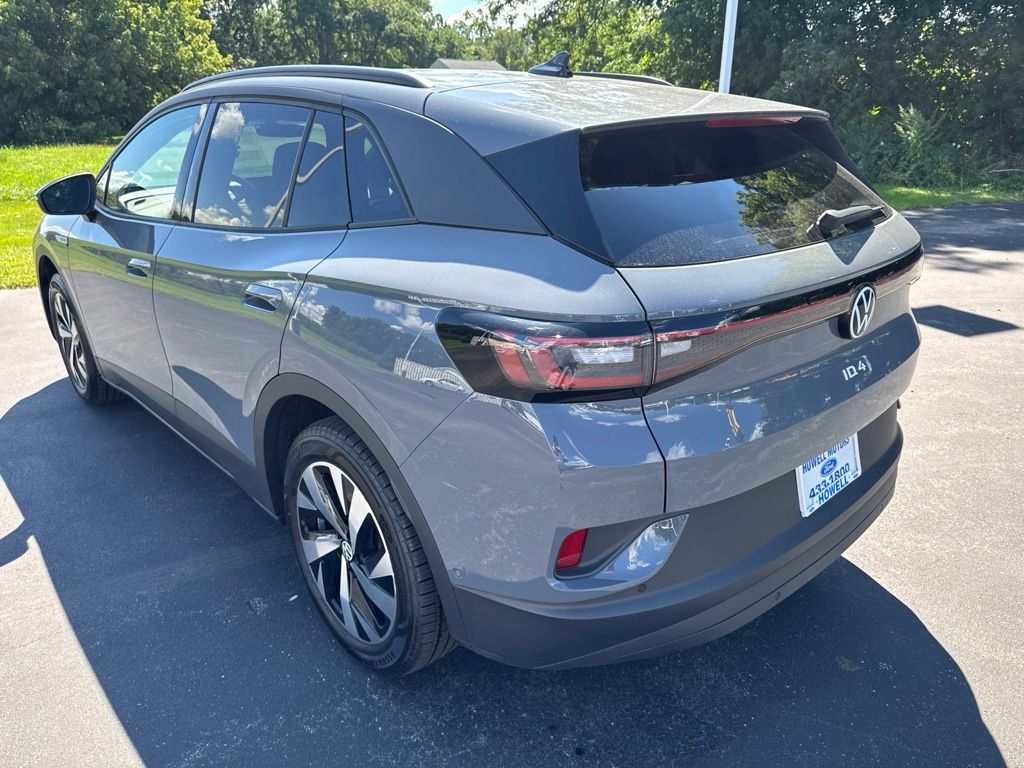 Used 2023 Volkswagen ID.4 Pro AWD/4WD image 5