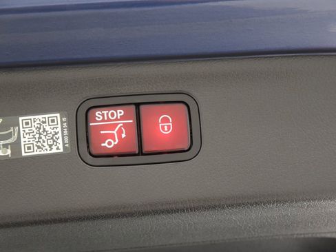 Used 2025 Mercedes-Benz EQS 450+ 4MATIC SUV image 30