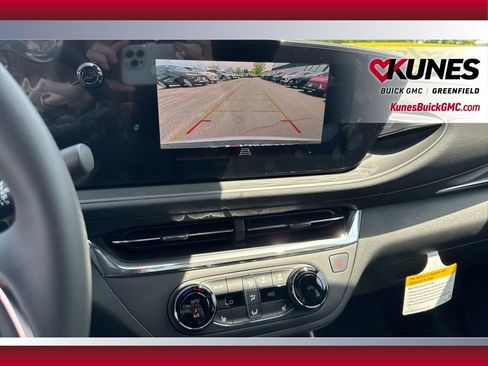 New 2026 Buick Envista Preferred w/ Convenience I Package FWD image 23