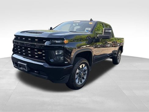 Used 2023 Chevrolet Silverado 2500 Custom w/ Custom Value Package AWD/4WD image 4