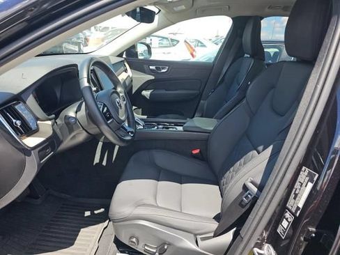 Used 2026 Volvo XC60 B5 Plus AWD/4WD image 9
