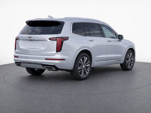 Used 2020 Cadillac XT6 Premium Luxury FWD image 4