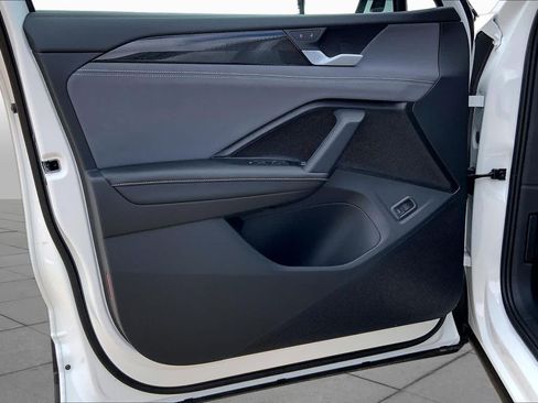 New 2026 Volkswagen Tiguan SE AWD/4WD image 10
