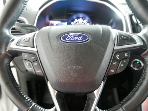 Used 2018 Ford Edge Titanium w/ Class II Trailer Tow Package AWD/4WD image 25