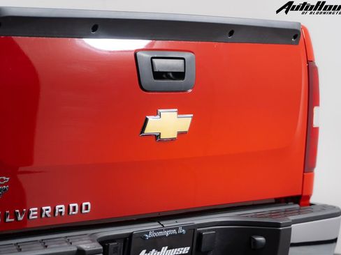 Used 2011 Chevrolet Silverado 1500 W/T w/ LS Package RWD image 16