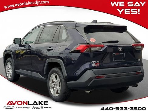 Used 2021 Toyota RAV4 XLE image 4