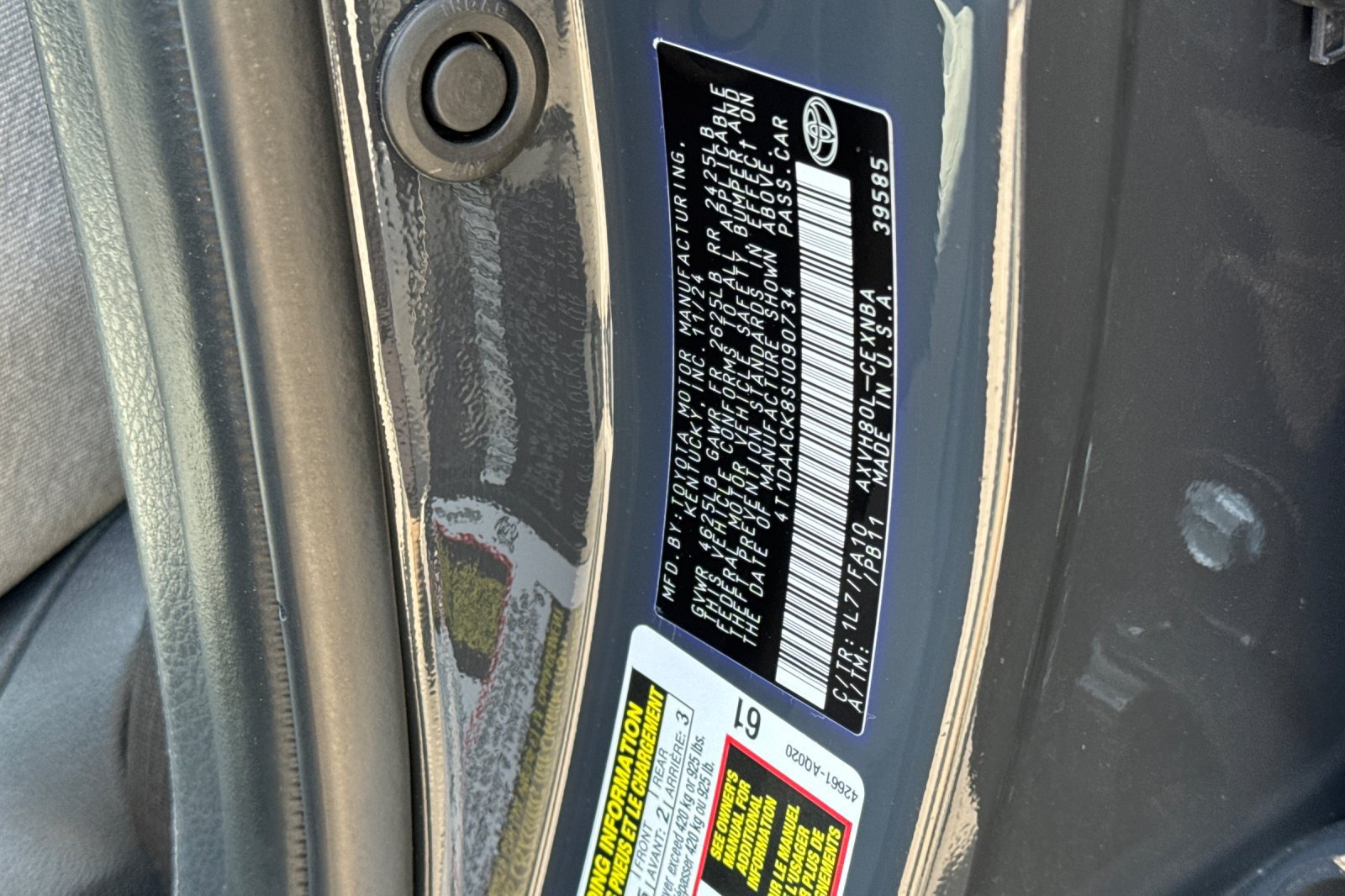 Used 2025 Toyota Camry LE FWD image 34