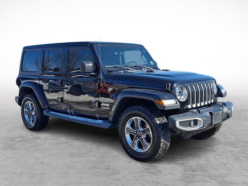 Used 2018 Jeep Wrangler Unlimited Sahara image 7