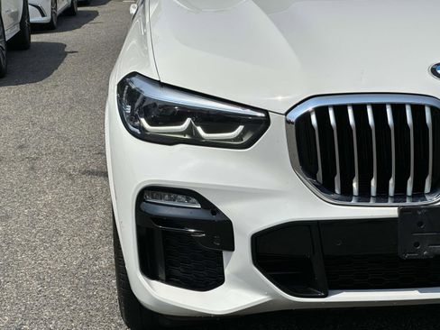 Used 2021 BMW X5 xDrive40i w/ M Sport Package image 9