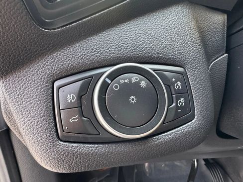 Used 2017 Ford Escape SE w/ SE Cold Weather Package image 39