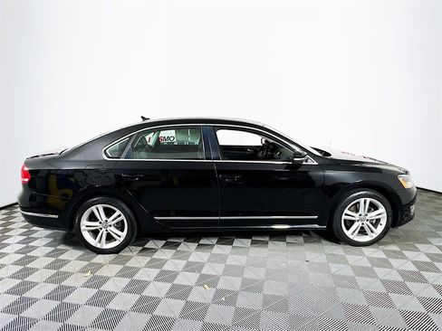 Used 2014 Volkswagen Passat TDI SEL Premium image 8