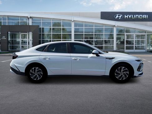 New 2026 Hyundai Sonata Blue image 9