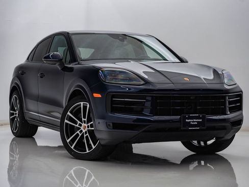 Certified 2026 Porsche Cayenne Coupe AWD/4WD image 8