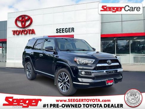 Used 2015 Toyota 4Runner Limited w/ Convenience Package AWD/4WD image 1