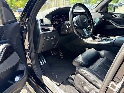Used 2021 BMW X5 xDrive40i w/ M Sport Package AWD/4WD image 8