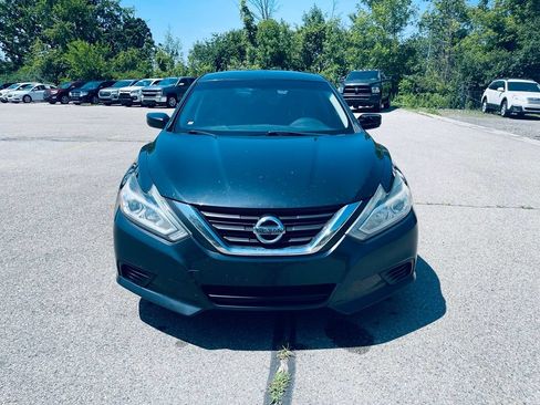Used 2016 Nissan Altima 2.5 S w/ Power Driver Seat Package FWD image 10