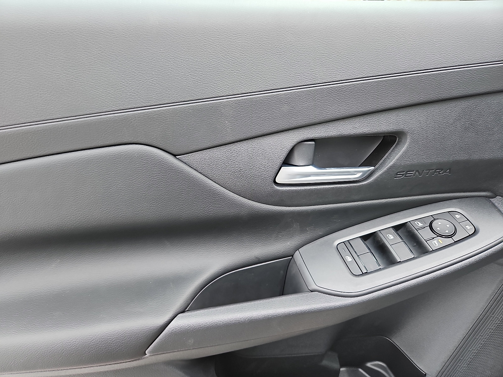 Certified 2026 Nissan Sentra SV w/ SV Convenience Package FWD image 10