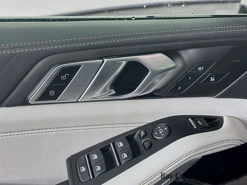 Used 2024 BMW X5 M60i image 18