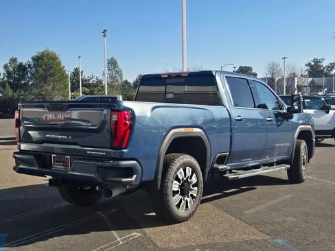 New 2026 GMC Sierra 3500 Denali w/ Denali Reserve Package image 4