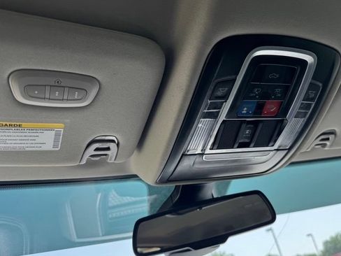 Used 2024 RAM 2500 Laramie AWD/4WD image 18