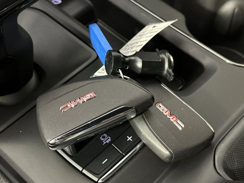 Used 2023 GMC Sierra 1500 AT4 w/ AT4 Premium Package image 22