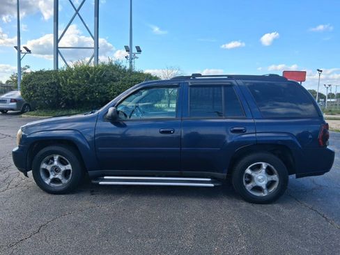 Used 2008 Chevrolet TrailBlazer LT w/ Sun And Sound Package AWD/4WD image 5
