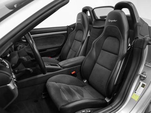 Used 2020 Porsche 718 Boxster Spyder image 46