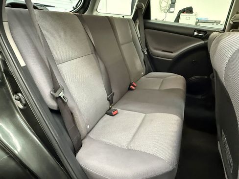 Used 2005 Toyota Matrix XR image 18