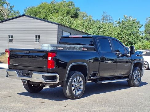 Used 2024 Chevrolet Silverado 2500 LT AWD/4WD image 7