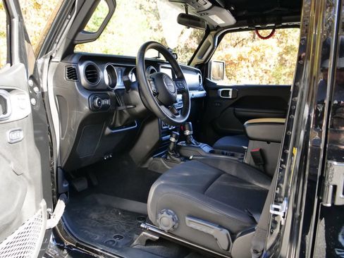 Used 2022 Jeep Wrangler Unlimited Sport image 21