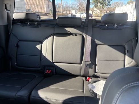 Used 2020 Chevrolet Silverado 1500 RST image 6