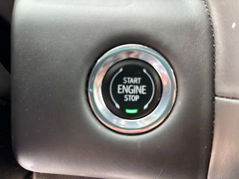 Used 2023 GMC Yukon Denali Ultimate AWD/4WD image 27