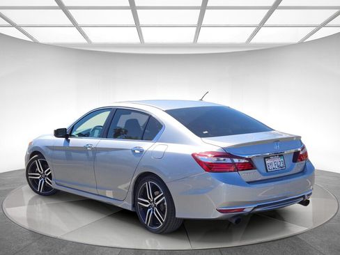 Certified 2017 Honda Accord Sport Special Edition image 5