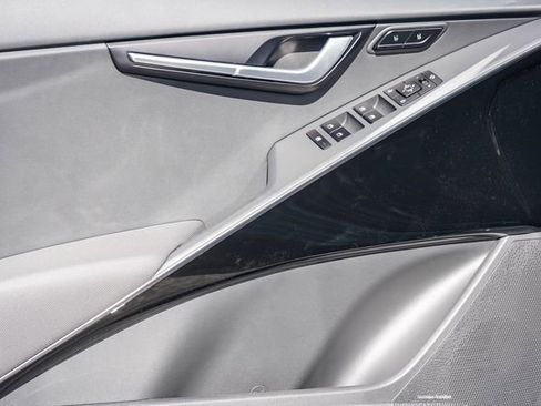 New 2026 Kia Niro SX image 22