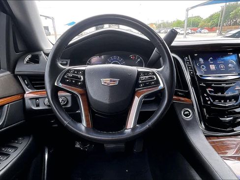Used 2016 Cadillac Escalade ESV Premium AWD/4WD image 5