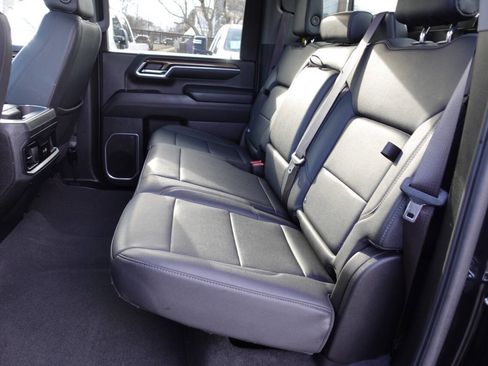 Used 2024 Chevrolet Silverado 2500 LT w/ Midnight Edition image 29