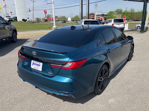 Used 2025 Toyota Camry XSE image 7