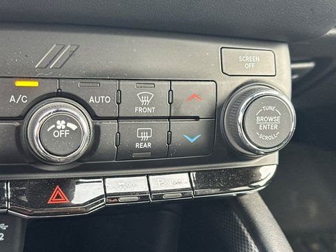 Used 2021 Dodge Durango GT w/ Blacktop Package RWD image 30