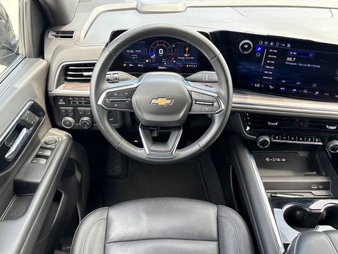 Used 2025 Chevrolet Tahoe LT AWD/4WD image 18