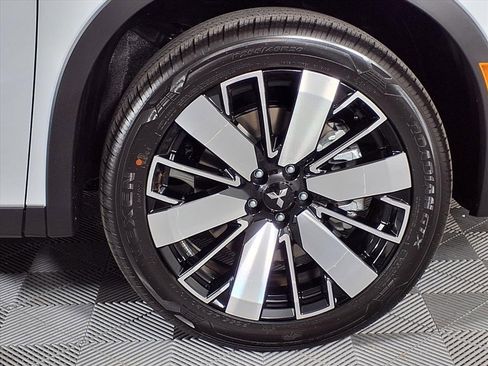 New 2025 Mitsubishi Outlander SE image 29