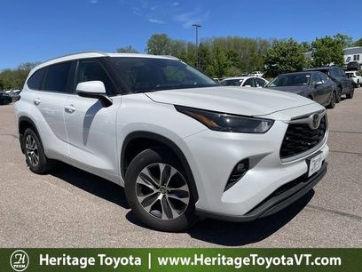 Used 2023 Toyota Highlander XLE