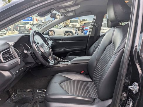 Used 2024 Toyota Camry SE image 15