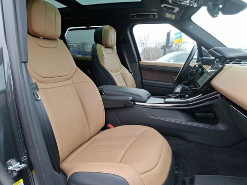 Used 2024 Land Rover Range Rover Sport Dynamic SE image 27