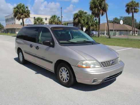 Used 2003 Ford Windstar LX FWD image 18