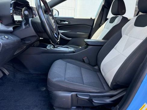 Used 2024 Chevrolet Trax RS w/ Driver Confidence Package FWD image 15