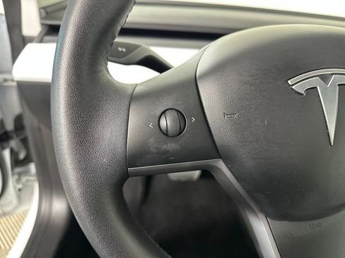 Used 2020 Tesla Model 3 Long Range image 15